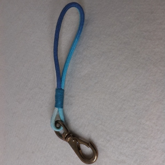 Large Keychain - Picture 2 of 3